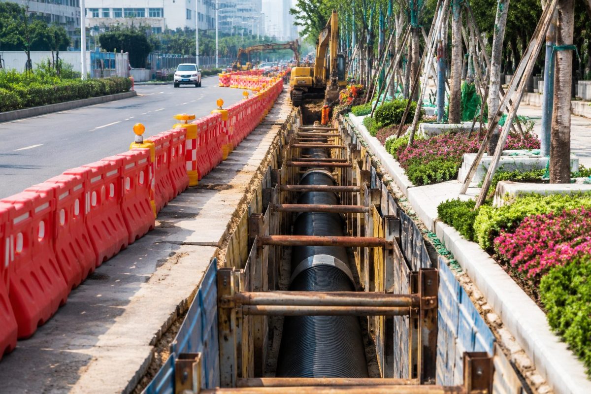 临武城西城东污水改造：道路恢复与临时排水，为什么不能等到开挖后再处理