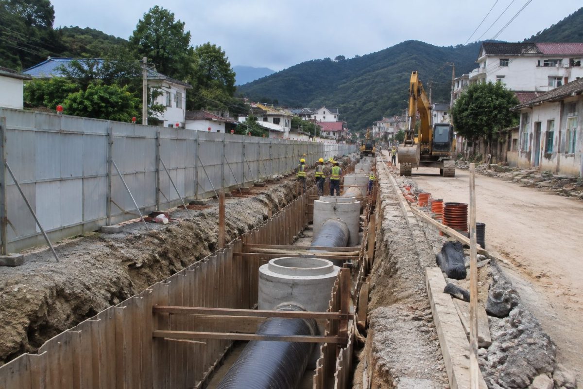 岳阳县污水管网建设与改造施工示意图